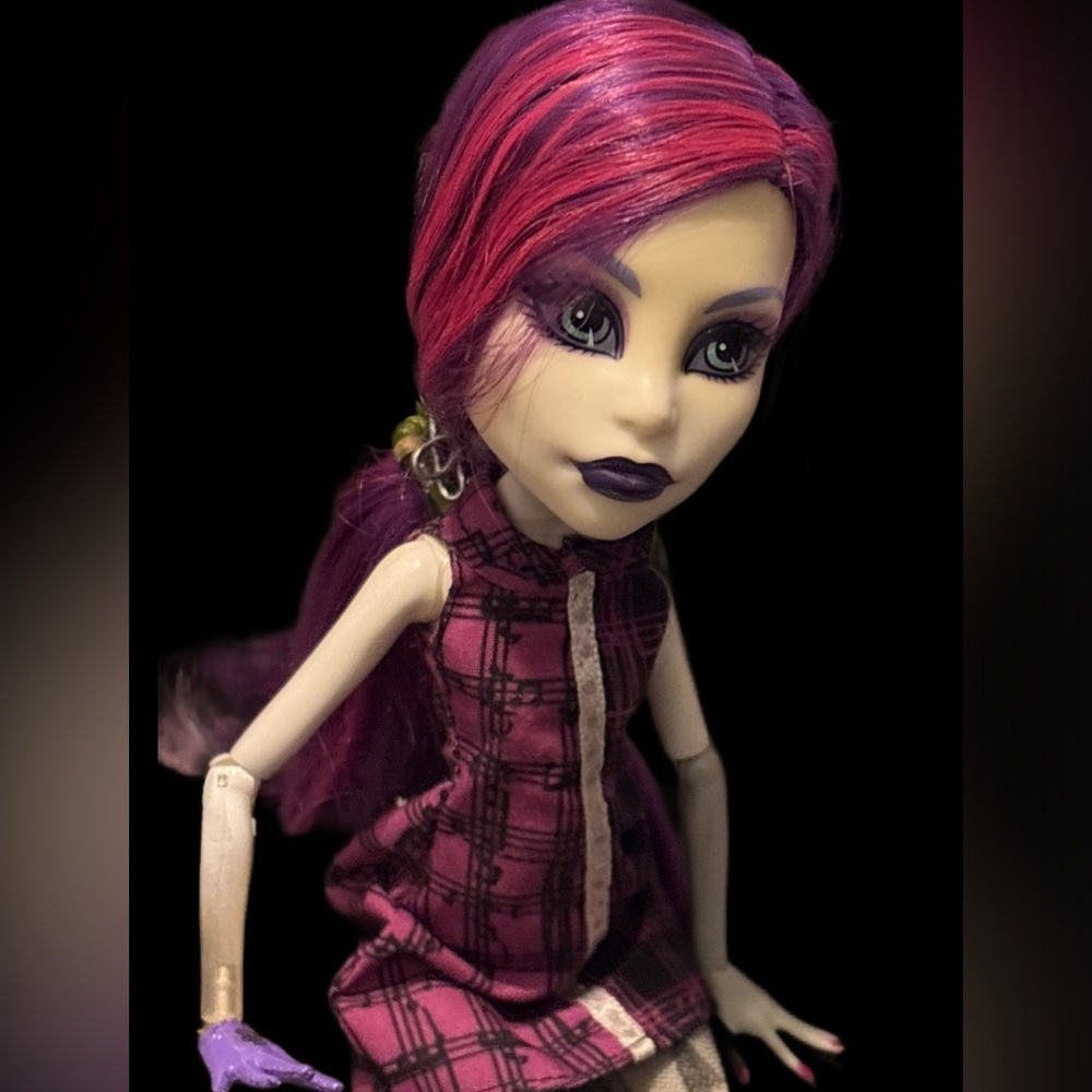 Monster High Booriginal Spectra Vondergeist - small flaw